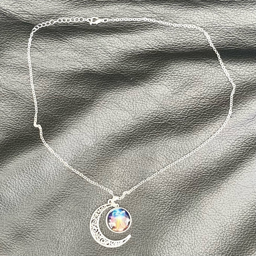 LIBRA Zodiac Crescent Moon Pendant Necklace - Picture 2 of 3